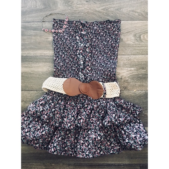 Dress - Picture 1 of 3